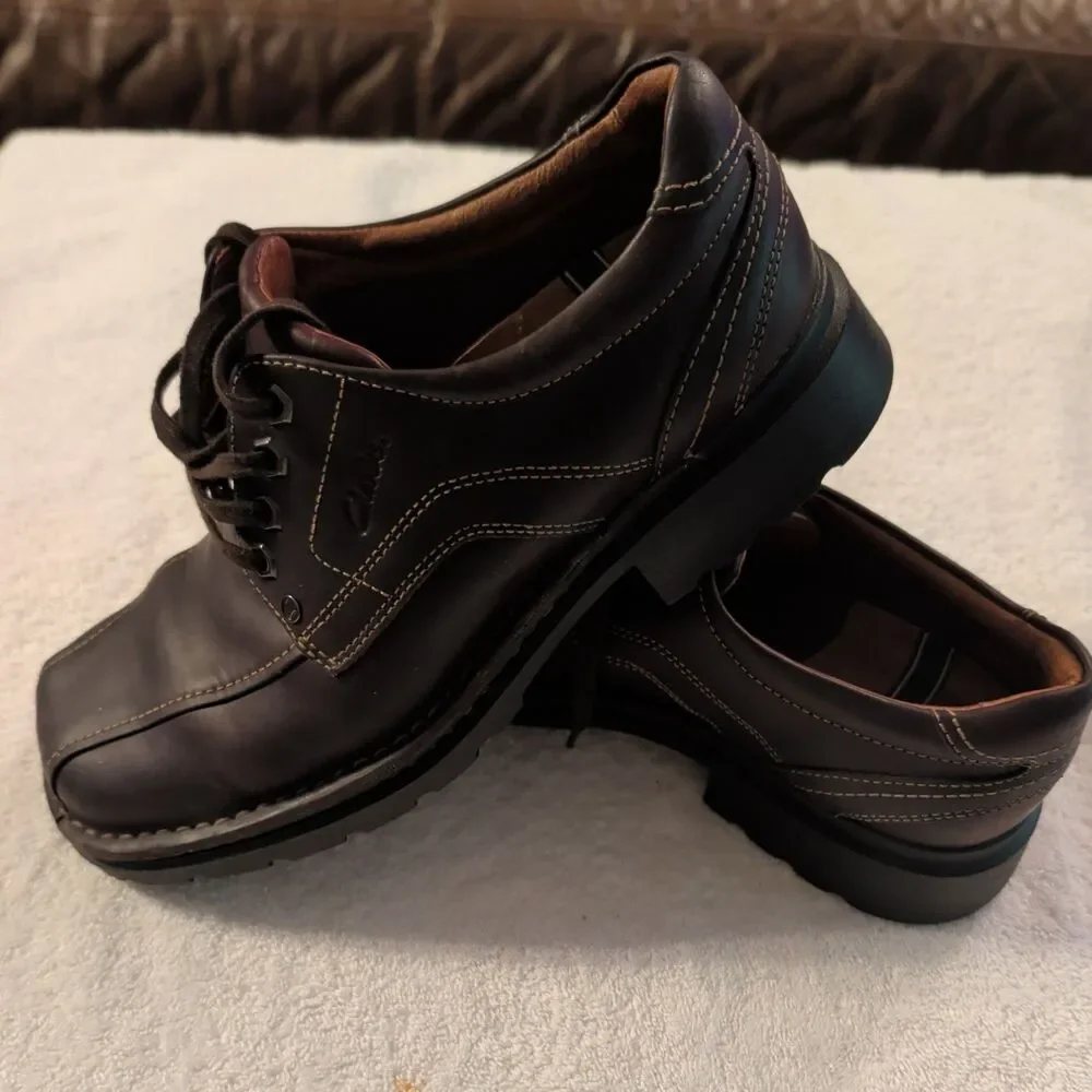 CLARKS Men's Vanek Apron Oily Brown Leather Loafer, Size 9.5 Medium